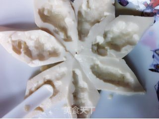 百花镶豆腐的做法步骤：2