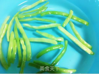 胡萝卜烩四季豆的做法步骤：3