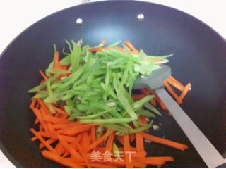 胡萝卜烩四季豆的做法步骤：7