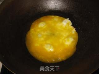 胡萝卜腐竹炒鸡蛋的做法步骤：4