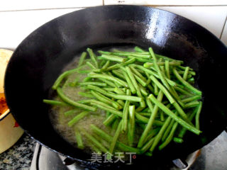 夏日我的最爱——麻辣豆角的做法步骤：4