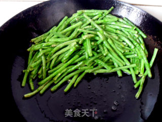夏日我的最爱——麻辣豆角的做法步骤：5