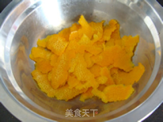 糖渍橙皮的做法步骤：2