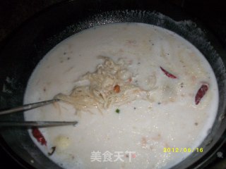 简单快捷营养美味的－－花生磨糊面条的做法步骤：4
