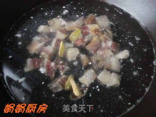 咸鸭腿什菌汤的做法步骤：5