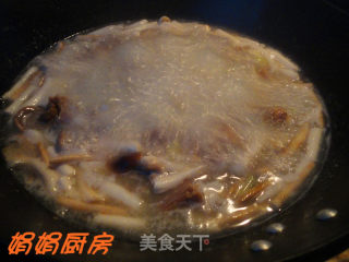 咸鸭腿什菌汤的做法步骤：8