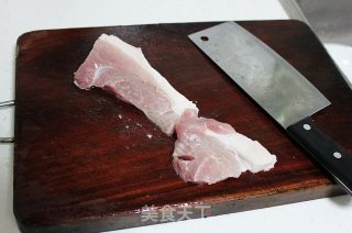 农家小炒肉的做法步骤：1