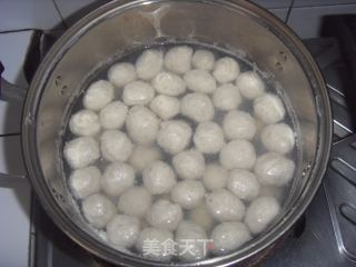 西红柿蛋花鱼元汤的做法步骤：3