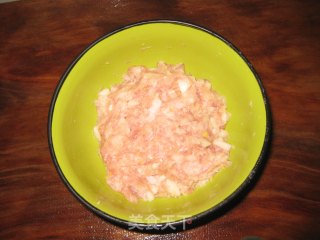 马蹄蒸肉饼的做法步骤：3