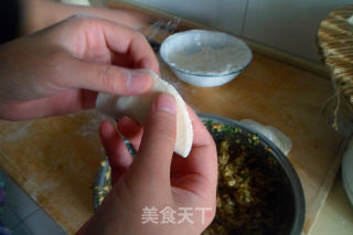 令人欲罢不能的——东北酸菜饺子的做法步骤：25