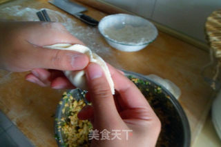 令人欲罢不能的——东北酸菜饺子的做法步骤：26