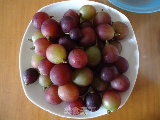 自制葡萄果酱的做法步骤：1