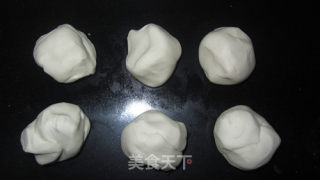 芝麻酱饼的做法步骤：1