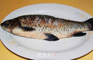 干烧鱼的做法步骤：1