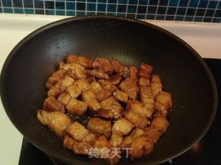 五花肉烧八带的做法步骤：7