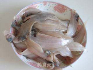 醋烹塔米鱼的做法步骤：1