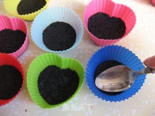 黑白果酱芝士蛋糕的做法步骤：2