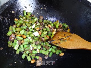 豆丁橄榄菜的做法步骤：10