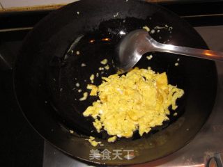蛋炒饭的做法步骤：3
