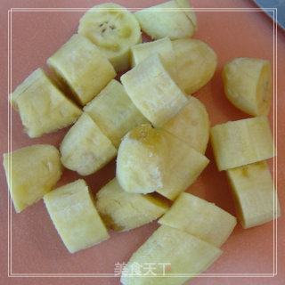炎炎夏日怎么美-------玫瑰香蕉奶昔的做法步骤：5