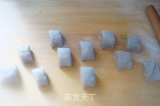【美好的一天开始于一份健康早餐】粗粮烫面卷子+小米蛋花粥的做法步骤：7