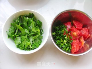 最最家常的美味汤——西红柿鸡蛋汤的做法步骤：1