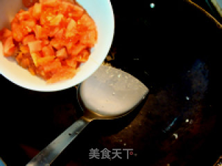 番茄鱼的做法步骤：4
