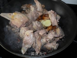 啤酒焖鸭的做法步骤：6