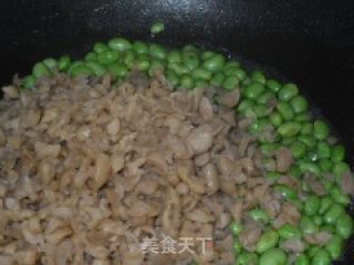毛豆炒萝卜干的做法步骤：3