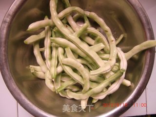 扁豆还可以这样吃--扁豆鸡蛋饼的做法步骤：1