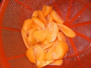 胡萝卜小排汤的做法步骤：4