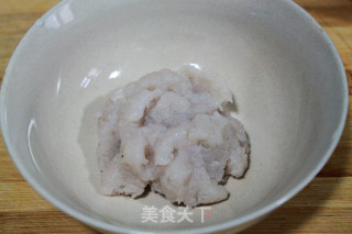 蛋皮鲈鱼卷的做法步骤：2