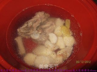 排骨山药汤的做法步骤：4