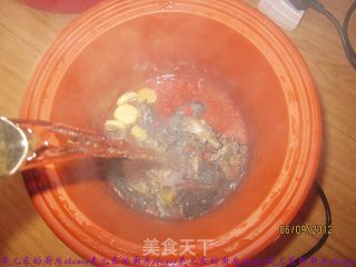 枸杞乌鸡汤的做法步骤：4
