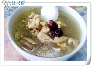 红枣莲子炖鸡汤的做法步骤：8