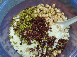花生豆粽的做法步骤：6