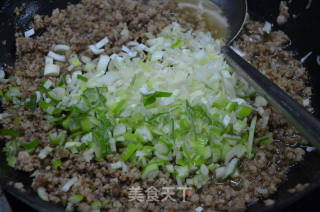 幸福美食：三步两步做好夏日爽口茄丁肉酱面条卤的做法步骤：3