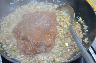 幸福美食：三步两步做好夏日爽口茄丁肉酱面条卤的做法步骤：5