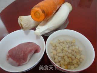 夏日好粥到－－菌菇干贝粥的做法步骤：1