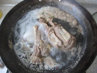 牛肉炖土豆的做法步骤：4