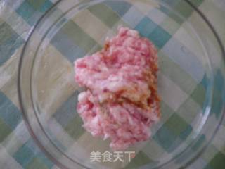 咸鱼肉饼的做法步骤：1