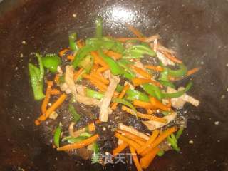 香辣肉丝的做法步骤：8