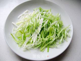 京酱肉丝的做法步骤：2