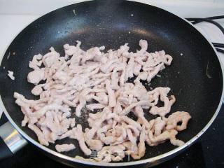 京酱肉丝的做法步骤：3