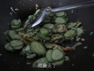 黄瓜炒鸡蛋的做法步骤：5