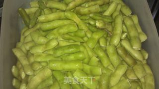盐水毛豆的做法步骤：1