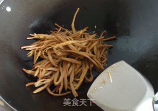 凉拌黄花菜的做法步骤：16