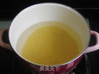 栀子花枸杞小米粥的做法步骤：2
