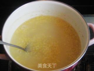 栀子花枸杞小米粥的做法步骤：5