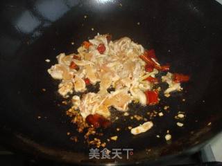 鸡肉炒黄面—新疆味道的做法步骤：3